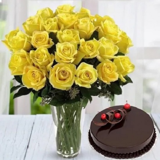 Yellow Roses Vase N Cake